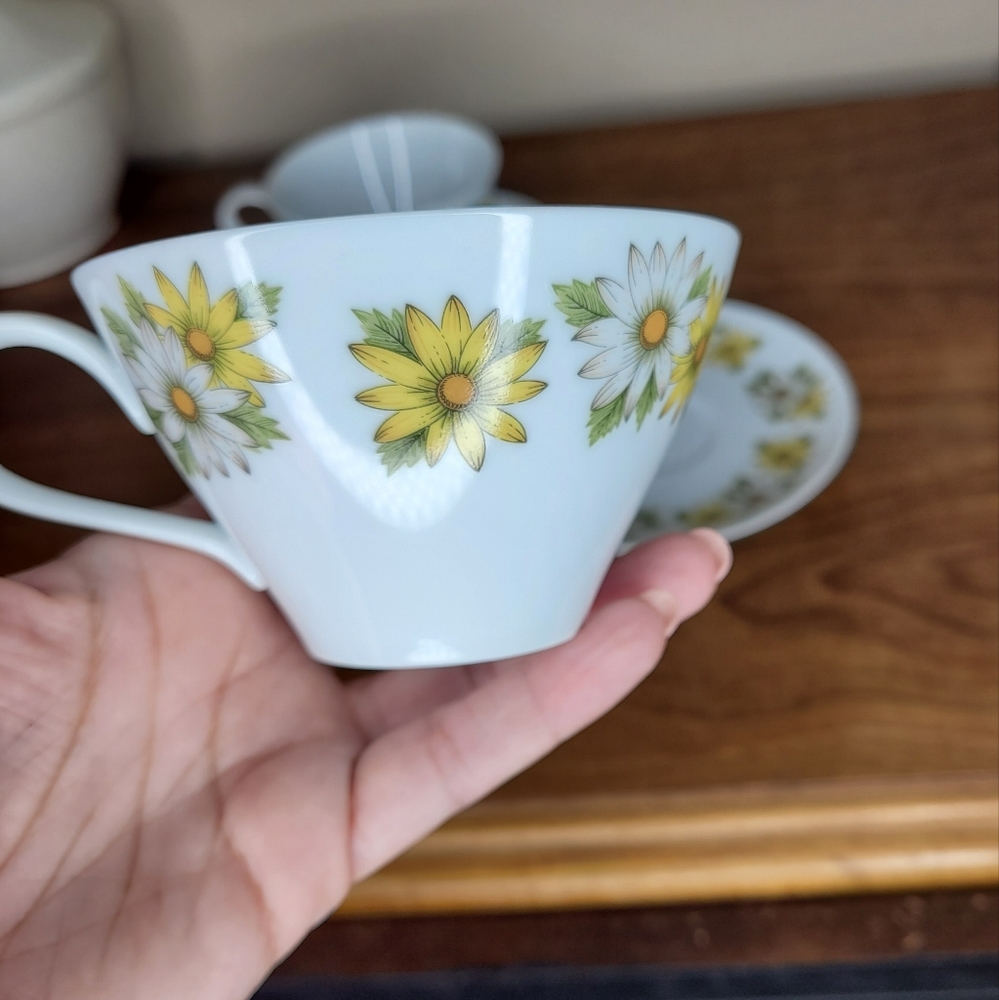 Vtg Noritake Cookin Serve China Daisy Pattern (Marguerite) 2 tea cups & saucers - Picture 9 of 9